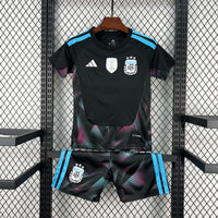 Camiseta y Pantalones Cortos para Niño Argentina Portero - 26/27 - CON PARCHE DE CAMPEÓN DE LA COPA DEL MUNDO
