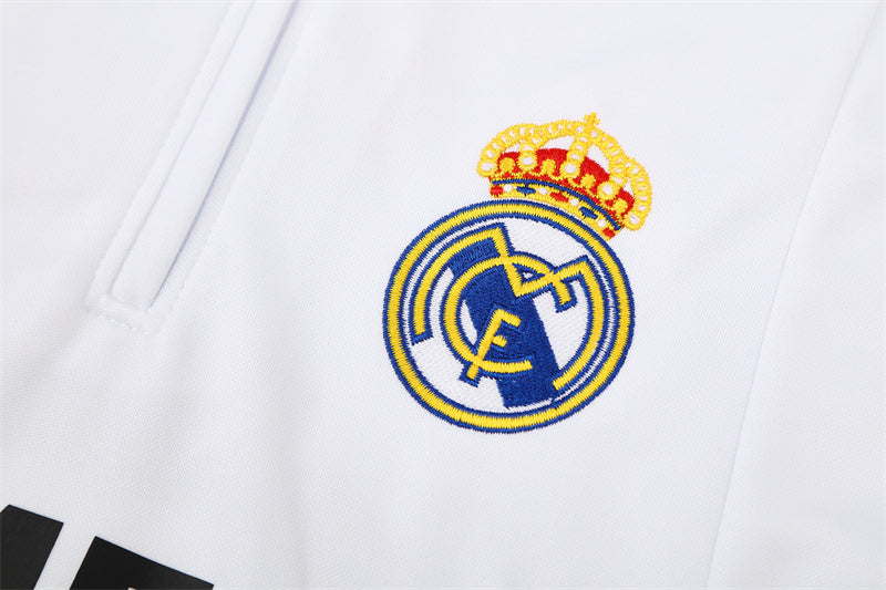 Camiseta de entrenamiento retro de manga larga del Real Madrid 04/05