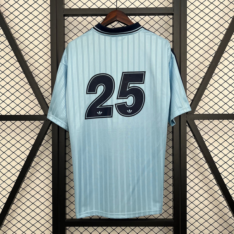 Camiseta Adidas x Oasis Tour