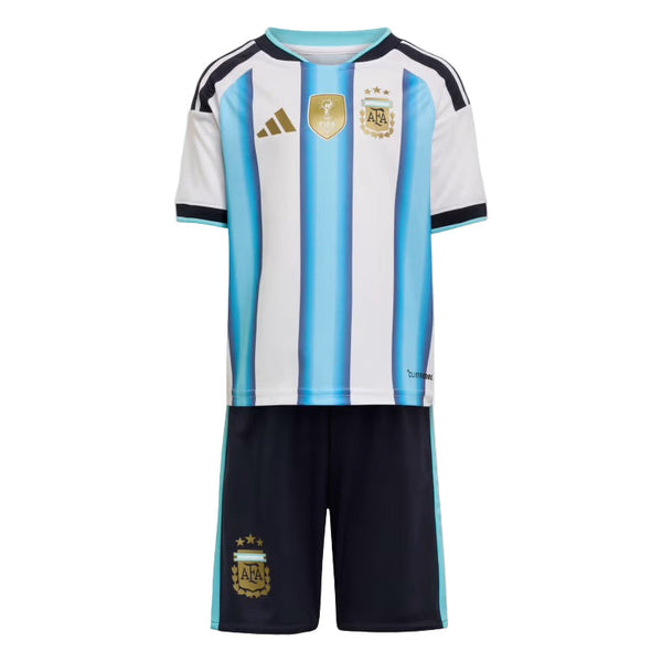 Camiseta y Pantalones Cortos para Niño Argentina - 26/27 - CON PARCHE DE CAMPEÓN DE LA COPA DEL MUNDO