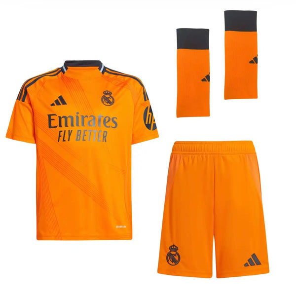 Camiseta y Pantalones Cortos Niños Real Madrid Away 24/25 - Con Medias