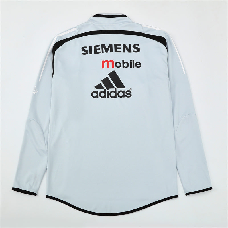 Camiseta de entrenamiento retro de manga larga del Real Madrid 04/05
