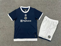 Camiseta y Pantalones Cortos para Niños Millwall Home 25/26