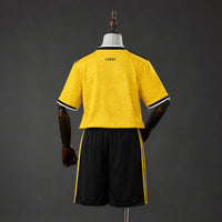 Camiseta y Pantalones Cortos para niños Leeds United Away 26/27