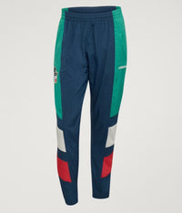 Chaqueta y pantalón impermeables Italia EQT 2026