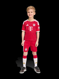 Camiseta y Pantalones Cortos para Niños Bayern de Múnich Home 26/27