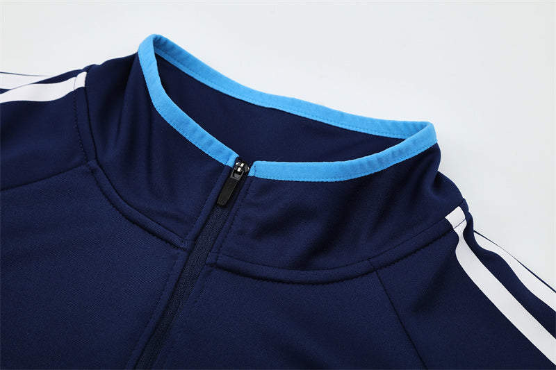 Camiseta de entrenamiento retro de manga larga del Real Madrid 05/06