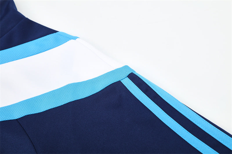 Camiseta de entrenamiento retro de manga larga del Real Madrid 09/10