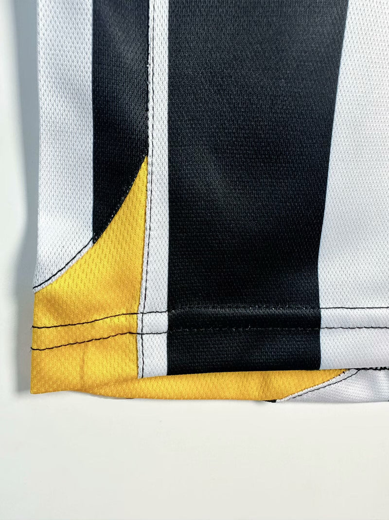 Camiseta Retro Juventus Home 05/06