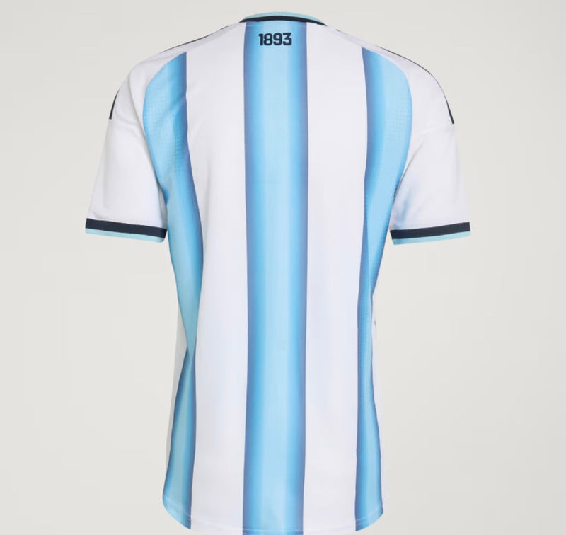 CAMISETA ARGENTINA Home 26/27 - CON PARCHE DE CAMPEÓN DE LA COPA DEL MUNDO