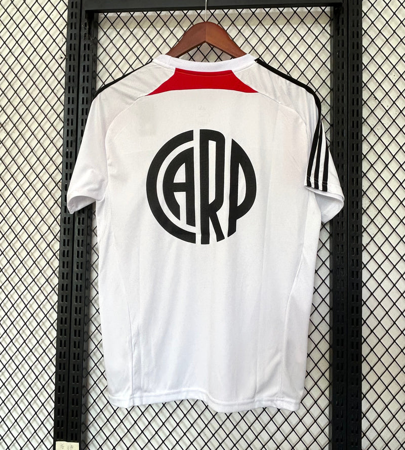 Camiseta River Plate pre-entrenamiento 25/26