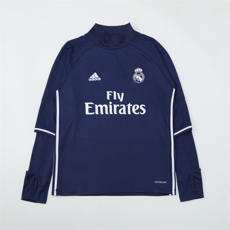 Camiseta de entrenamiento retro de manga larga del Real Madrid 16/17