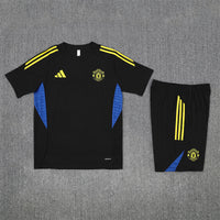 Camiseta y Pantalón entrenamiento Manchester United 25/26
