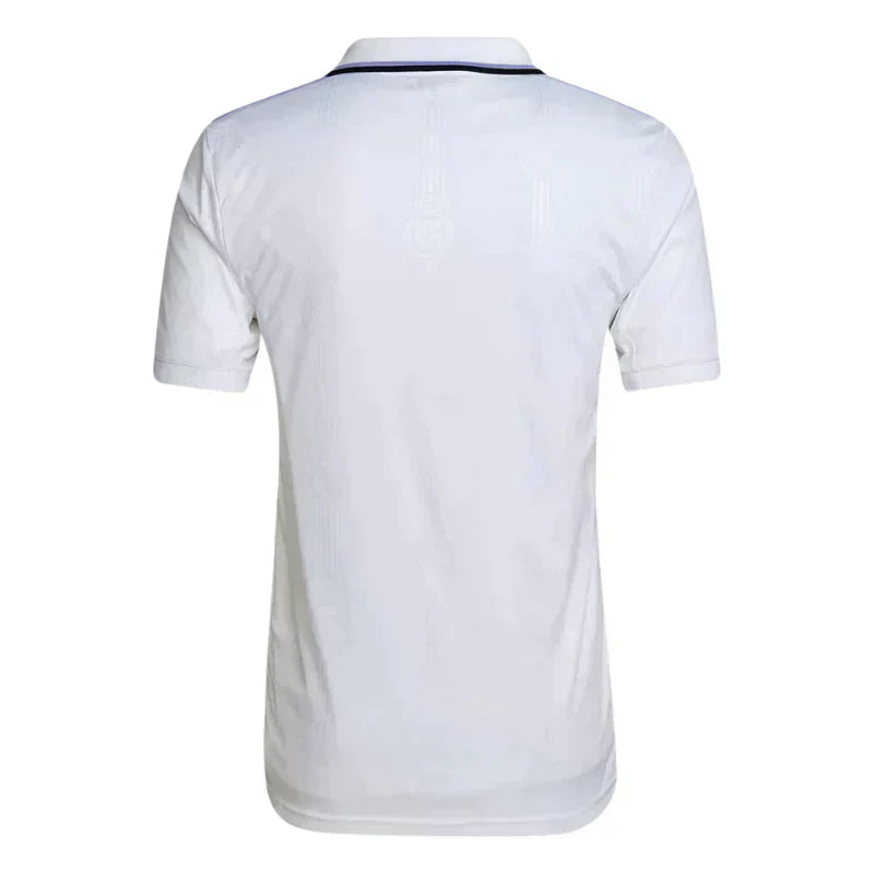 Camiseta Real Madrid Con Parches de Campeones CWC y Copa Del Rey Primera Equipeción 22/23